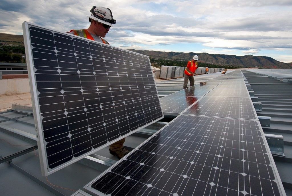 Limpieza y mantenimiento de tus páneles solares