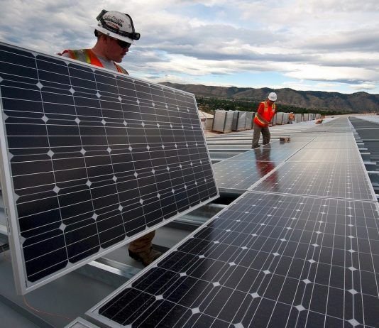 Páneles Solares – 10 Tips para su Limpieza y Mantenimiento Limpieza y mantenimiento de tus páneles solares